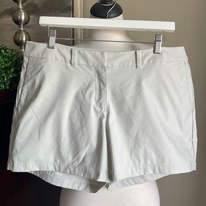 Nike women’s/girls dri fit golf shorts 4” inseam